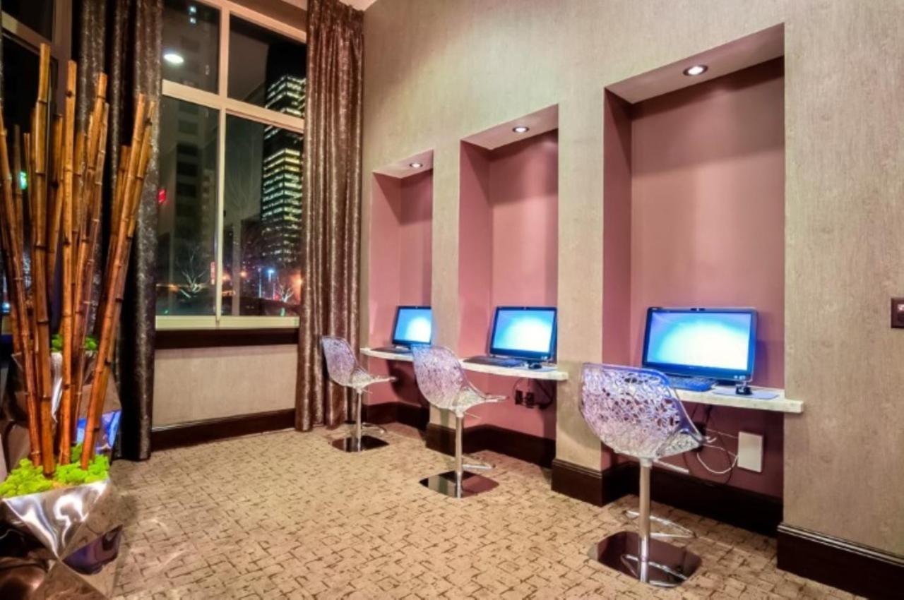 Bluebird Suites Near Newport Centre เจอร์ซีย์ซิตี้ ภายนอก รูปภาพ